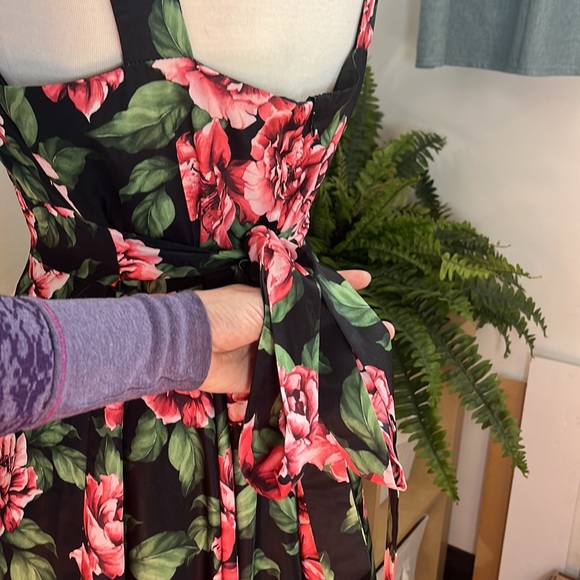 Rose Print Formal Dress - Picture 5 of 10